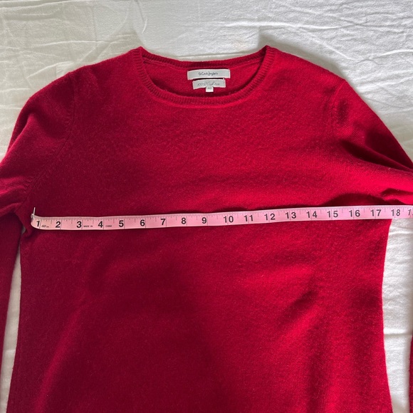 Red cashmere sweater - Picture 4 of 10